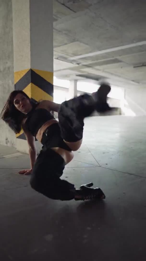 Stylish woman performs modern dance, twerk, hip hop in parking zone, slow motion — 비디오