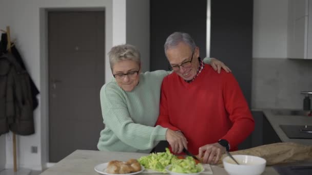 Mature Couple Dancing While Cooking Together Home Mature People Having — Vídeo de Stock