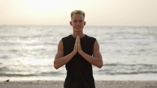Portrait Young Man Who Practices Yoga Sports Mat Dawn Performing — Stock Video