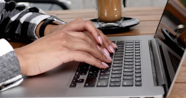 Close Woman Hands Typing Laptop Woman Working Laptop While Sitting — ストック写真