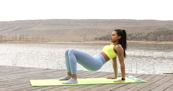 Sportive Young African American Woman Training Nature Active Fitness Young — 图库照片