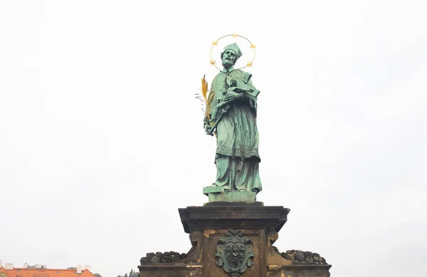 Praga República Checa Octubre 2022 Estatuas Puente Carlos Mayoría Karluv —  Fotos de Stock