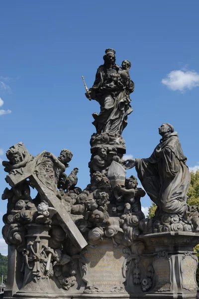 Statues Madonna Saint Bernard Charles Bridge Prague — Stok fotoğraf