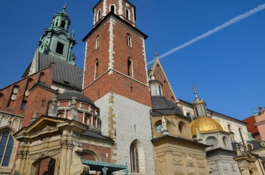 Krakow 'un ana anıtını ve çekiciliğini yıkın.