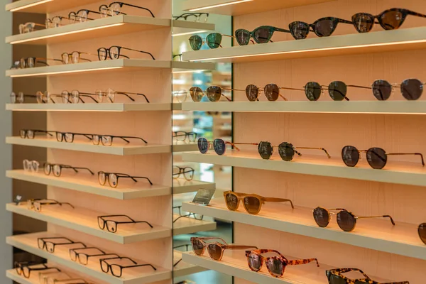 Occhiali Sole Alla Moda Occhiali Estivi Collezione Moda Occhiali Sole — Foto Stock