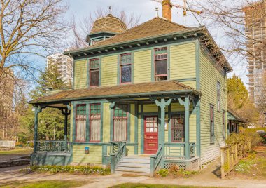 Roedde House Müzesi 'nin manzarası. Vancouver BC 1415 Barclay Caddesi, Kanada-6 Mart 2022 'de bir Viktorya dönemi evi. Seyahat fotoğrafı, kimse yok..