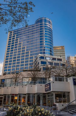 Vancouver şehir merkezi manzarası. Şehir manzarası geçmişi. Vancouver Skyline Canada şehir merkezindeki modern soyutlama. Sokak fotoğrafı: 11 Nisan 2022-Kanada