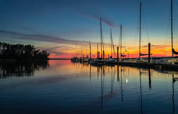 Large Yacht Harbor Orange Sunset Light Luxury Summer Cruise Sailboats — Stock Photo, Image