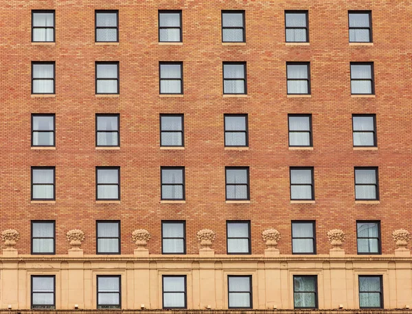 Many Windows Row Facade Urban Apartment Building Brick Building Street — 스톡 사진
