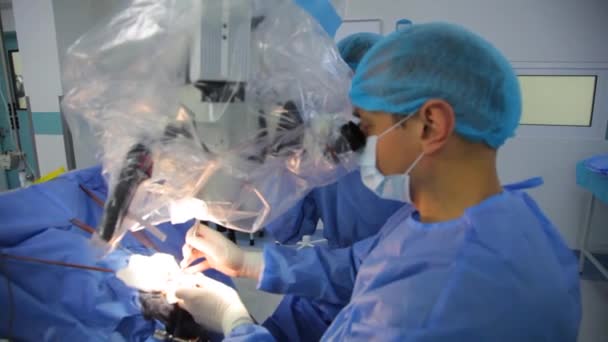 Kyiv Ukraine Μαΐου 2022 Θεραπεία Ανευρύσματος Εγκεφάλου Χειρουργική Επέμβαση Στον — Αρχείο Βίντεο