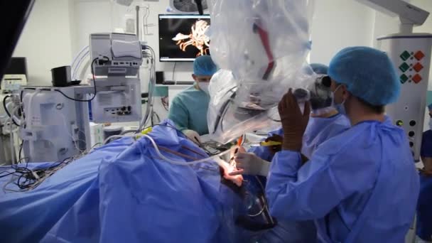 Kyiv Ukrajina Května 2022 Neurochirurg Provádí Ventrikulární Peritoneální Posunutí Lékařský — Stock video