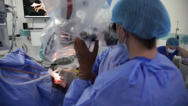 Kyiv Ukraine May 2022 Neurosurgeon Performs Ventriculo Peritoneal Shunting Shunt — Stock Video