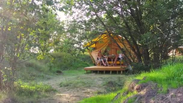 Mogylivka Ukraine August 2022 Budget Glamping Family Outdoor Recreation Glamping — Stok video