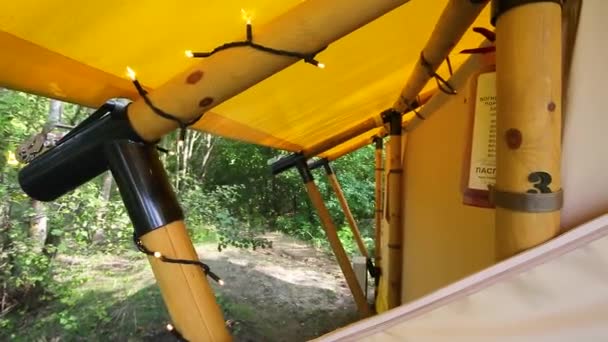 Budget Glamping Family Outdoor Recreation Glamping Terrace Forest Glamping Houses — 비디오