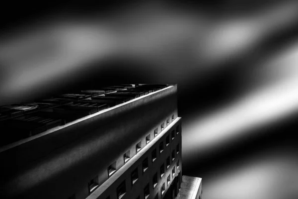 黑色和白色建筑物 — 图库照片