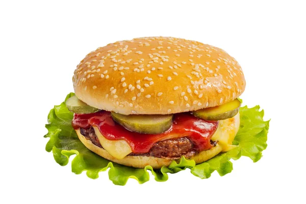 Klassischer Burger Auf Weißem Hintergrund — Stockfoto