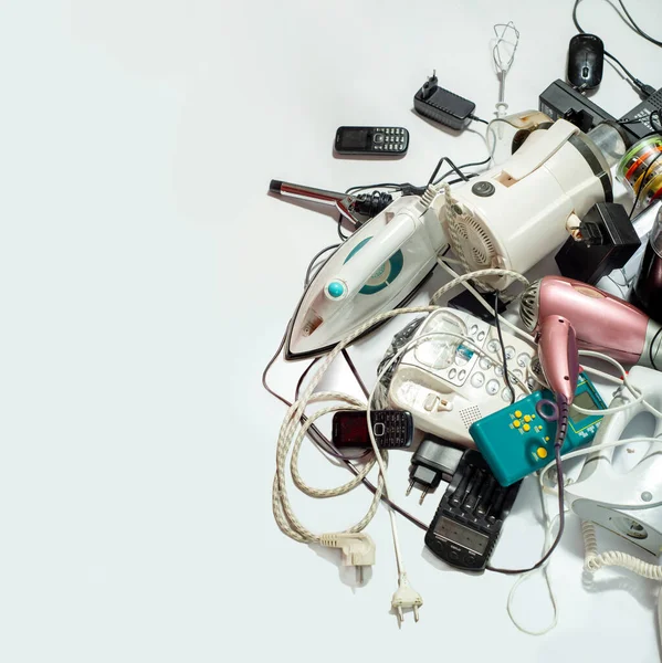 Muchos Aparatos Eléctricos Antiguos Para Reciclar Residuos Electrónicos Concepto Vida — Foto de Stock