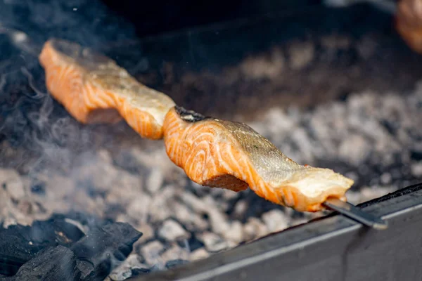 Pescado Asado Pescado Barbacoa Salmón Asado —  Fotos de Stock