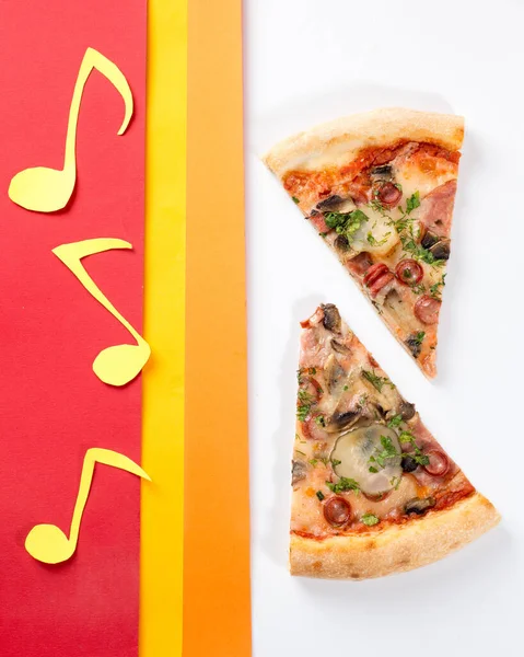 Pizza Skiva Triangel Färgad Ljus Bakgrund Begreppet Pizzerior — Stockfoto