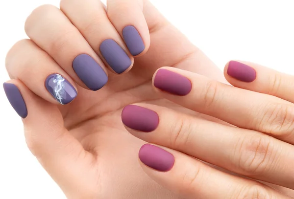 Beautiful purple burgundy matte manicure on white background. — Fotografia de Stock