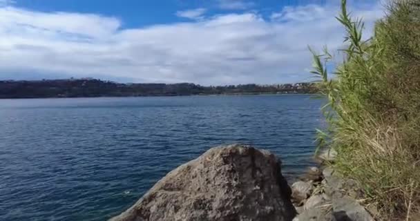 Панорама Озера Скалы — стоковое видео