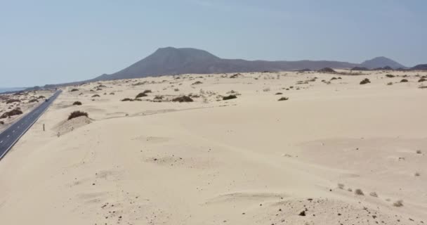 Spanya Fuerteventura Corralejo Plajının Turkuaz Suların Hava Manzarası — Stok video