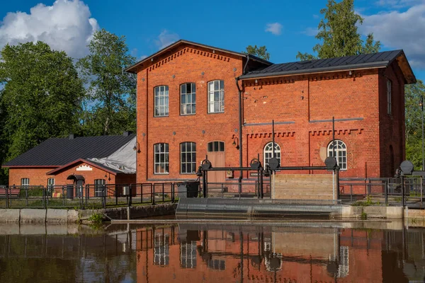 Forssa Spinning Mill Solig Sommardag Bygga Reflektion Över Floden — Stockfoto