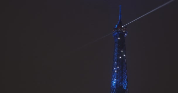 Vídeo Lapso Tempo Torre Eiffel Cor Azul Para Celebrar Início — Vídeo de Stock