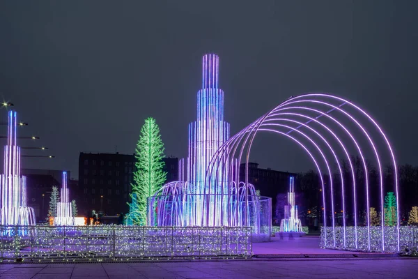 Installations Noël Led Lumineuses Sur Freedom Square Dans Centre Ville Image En Vente