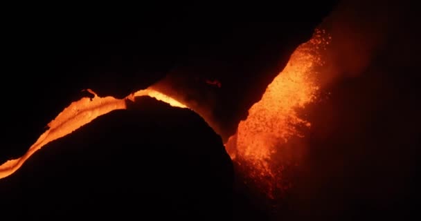 Forró Láva Magma Ömlik Kráterből Éjszaka Cumbre Vieja Vulkánkitörés Palma — Stock videók