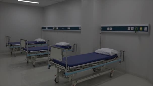 Habitación Hospital Completa Con Múltiples Camas — Vídeo de stock