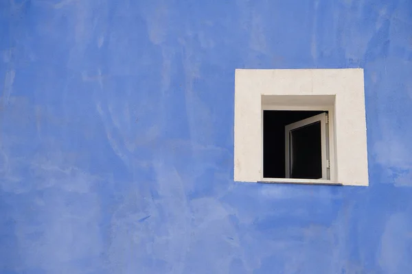 Colorida Fachada Color Azul Con Detalles Ventanas Edificio Colonial Latino — Foto de Stock