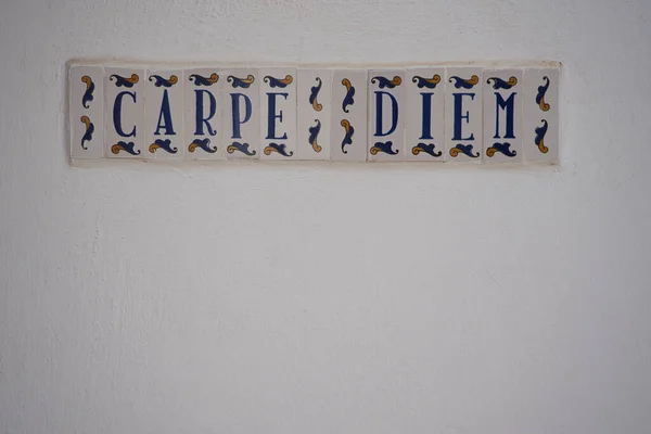 Tile Word Carpe Diem Written Blue Letters White Background Copy — Stock Photo, Image