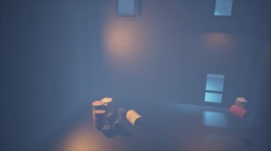 Sokaklardaki çöplerin yüksek açılı sinematik çekimi, 4K 60FPS.