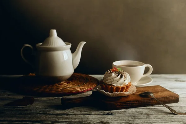 Tee Und Kuchen Leckere Kuchen Tee Und Snacks Stillleben Mit — Stockfoto