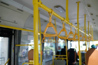 Kentsel bölgelerdeki toplu taşıma istasyonları