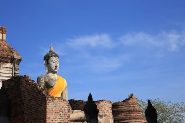 Ayutthaya 'da antik Buda heykelleri ibadet ederdi.