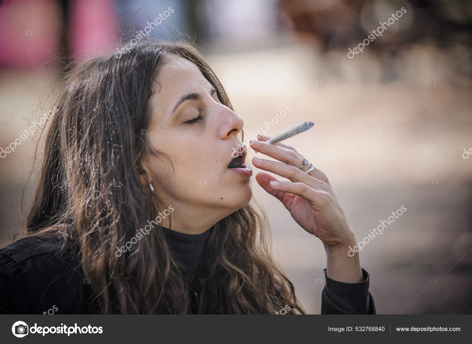 JOGOS PARA FUMAR MARIJUANA E BEBER EM CASAL.