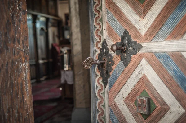 Dettaglio Primo Piano Vista Della Vecchia Chiave Metallo Massiccio Una — Foto Stock