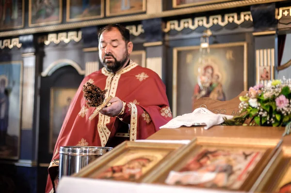 Consacrazione Dell Acqua Santa Nella Chiesa Ortodossa Sacerdote Religioso Durante — Foto Stock