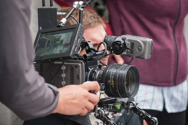 Nos Bastidores Primeiro Puxador Foco Assistente Cinegrafista Com Sua Câmera — Fotografia de Stock