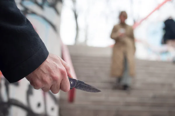 Maníaco Oculto Matón Abusador Con Cuchillo Emboscada Sigue Espera Que — Foto de Stock