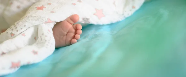Close Detail Abstract Macro View Cute Baby Small Leg Foot — Stockfoto