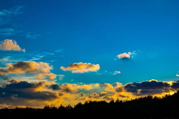 Ciel Nuageux Menaçant Bleu Profond — Photo