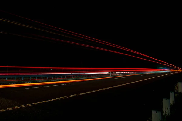 Lichten Van Auto Met Nacht Lange Belichting Lichtlijnen — Stockfoto