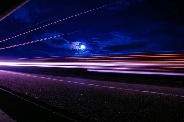 Luces Coches Con Noche Larga Exposición — Foto de Stock