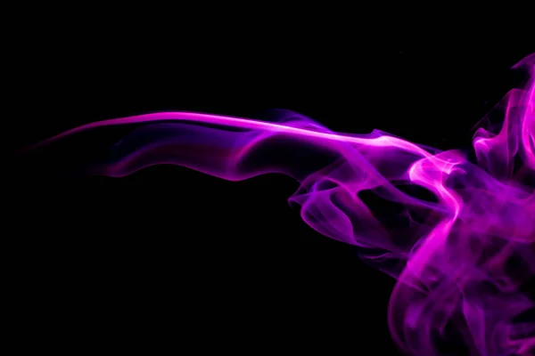 dumanı siyah arkaplanda