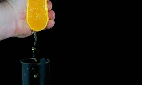 Squeezing Juice Half Orange — Stock Photo, Image