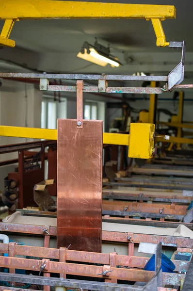 Elektroliz için yeni galvanik bakır anot