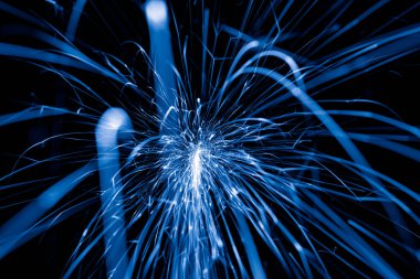 Işık çizgileri. Karanlıkta kıvılcımlar